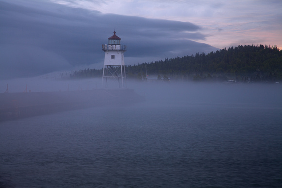 Fog coming in at Grand Marais Lighthouse #4